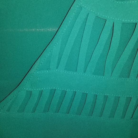 Crepe 3/4 Sleeve Blouse - Picture 3 of 6